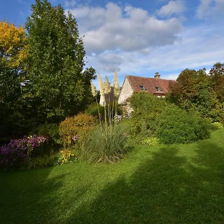 Charming In France For A Private Getaway Mézy-Moulins